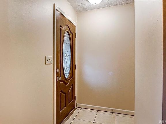 3rd image of 6105 Teagarden Cir