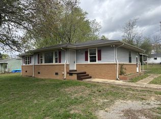 407 Oakwood Rd, Tullahoma, TN 37388