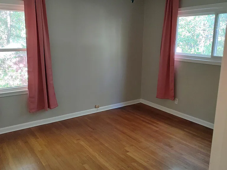 3519 Hutchens Ave SE — Photo 5