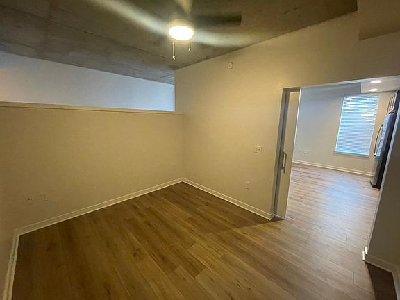 4th image of 1497 Delgany St #421