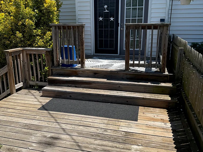8 & 10 Gibbons Blvd — Photo 16