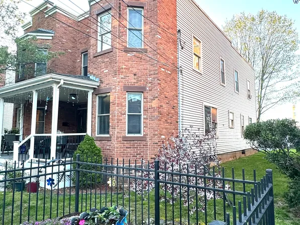 30-32 Mortson Street, Hartford, CT 06106