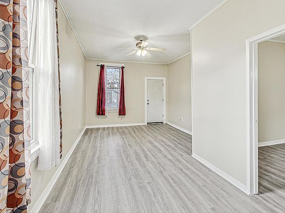 3rd image of 3211 S Lawndale Ave