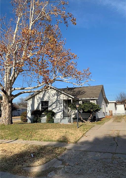 1st image of 2222 NW 25th St