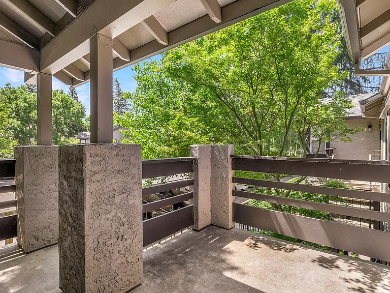 Amanda Place Apartments — Photo 78
