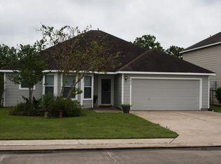 5012 Asia Ln, Dickinson, TX 77539