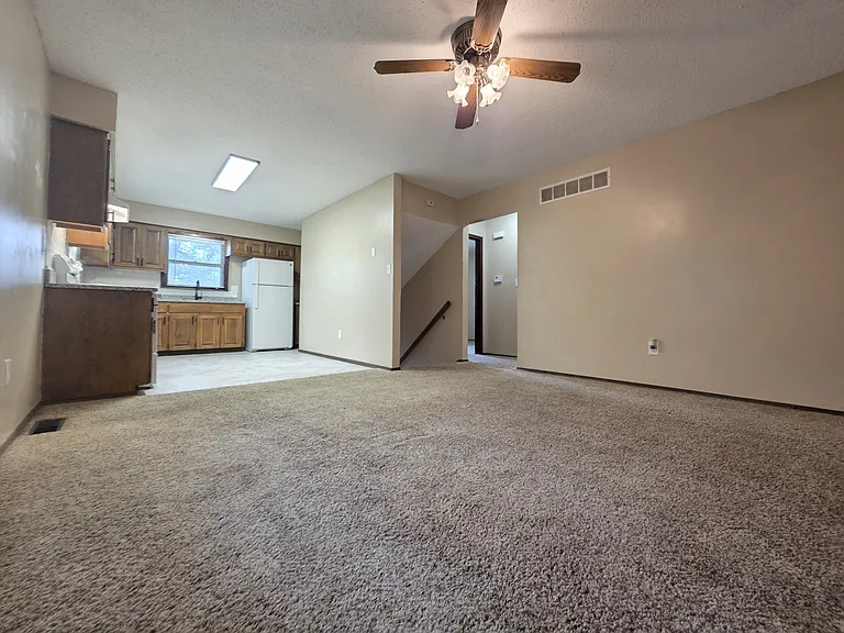 915 N Osage St — Photo 13