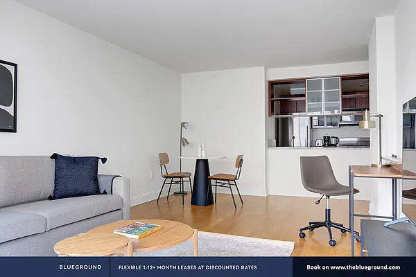 Rented by The Blueground | media 3