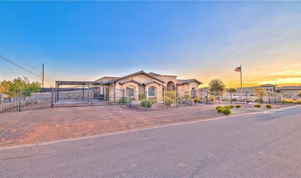 1st image of 800 Neyla Dr