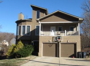 2 Hickory St, Fort Washington, MD 20744