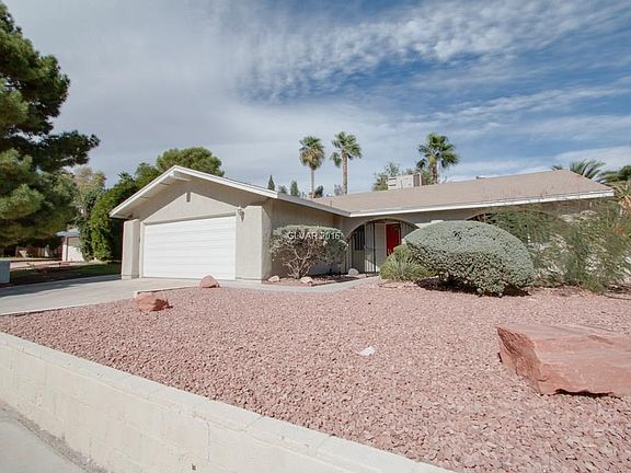 3rd image of 3728 Lorraine Ln