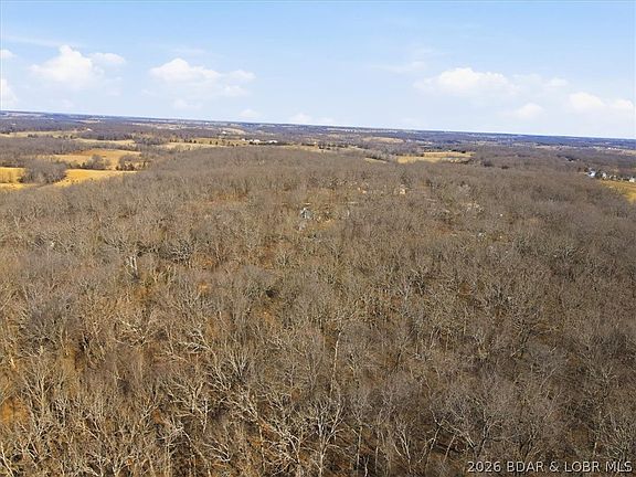 4th image of Hidden Oaks Rd