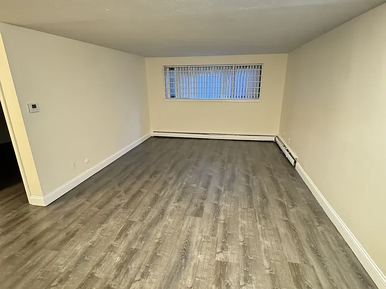 Dustin St — Photo 2