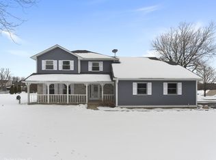 2302 Steeplechase Ln, Spring Grove, IL 60081