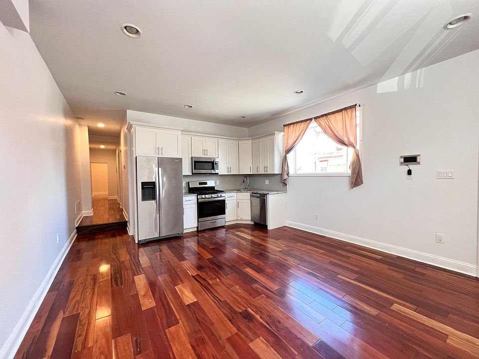 1st image of 1124 S 22nd St #1F
