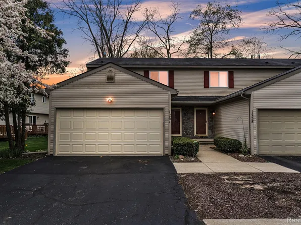 1264 Jay St, Waterford, MI 48327