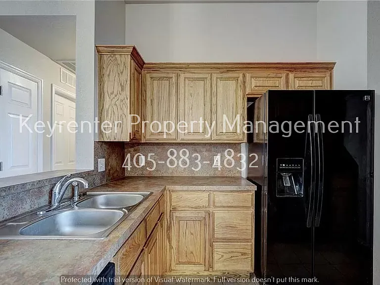 2404 NW 161st St — Photo 6