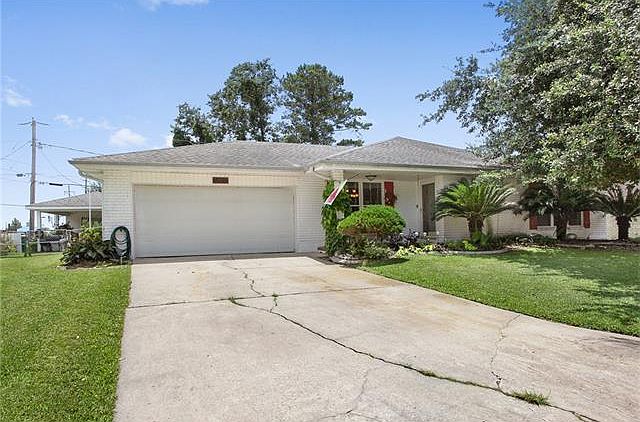 1st image of 332 Ormond Village Dr