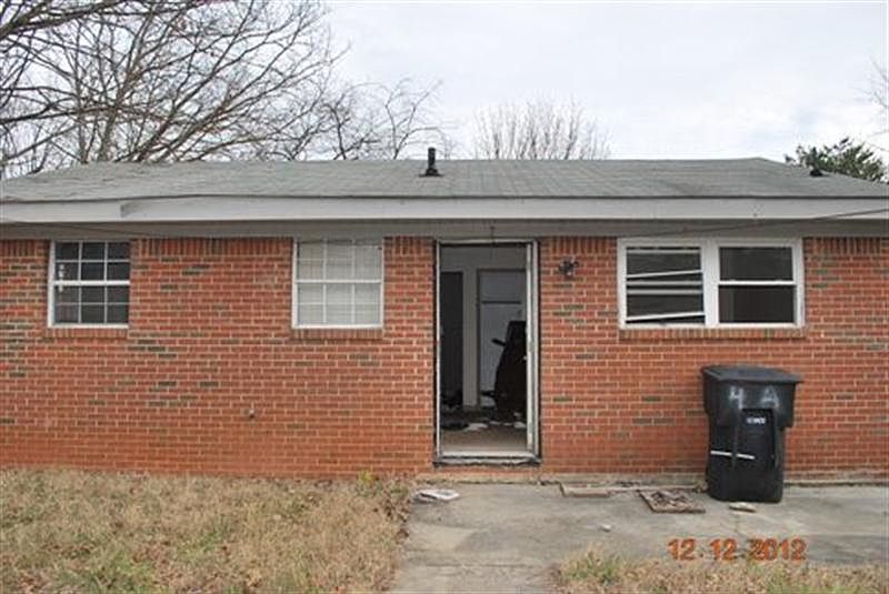 1st image of 1701 Mayfield Dr