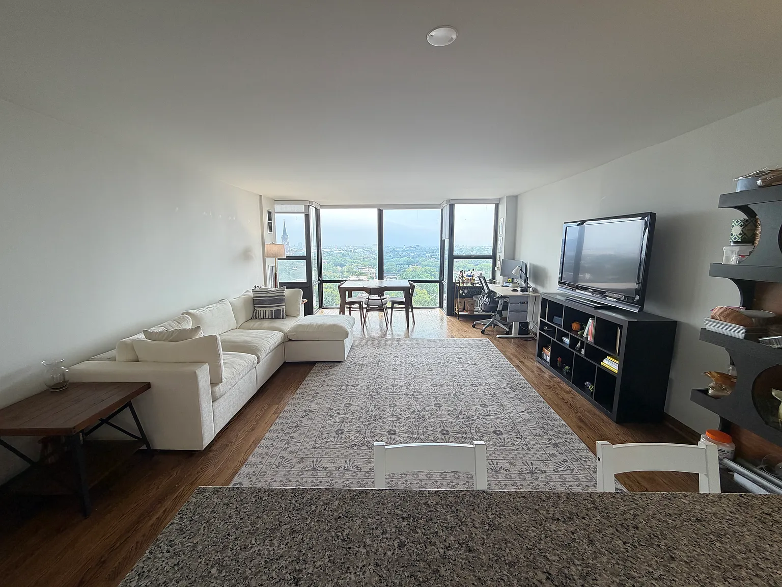 1 bed, 823 sqft, $2,785 — Photo 1