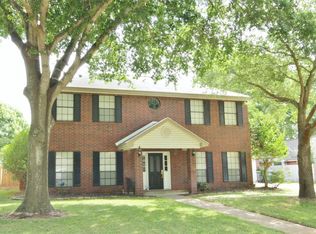 612 Westview Terrace Cir, Sealy, TX 77474