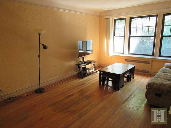 2nd image of 10914 Ascan Ave APT 1G