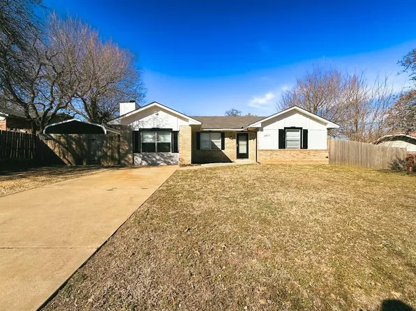 3401 E Noble Dr, Edmond, OK 73034