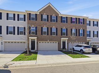 7065 Adalene Ln, Carmel, IN
