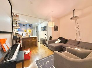 119 Boerum St APT 2L, Brooklyn, NY 11206