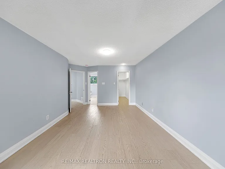 141 Hialeah Cres #UPPER — Photo 27