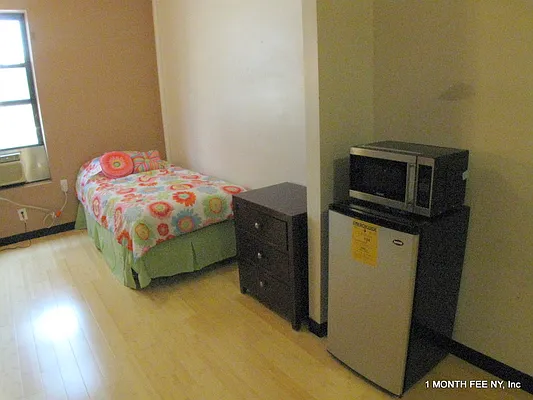 Rented by Uptown Property Group | media 25