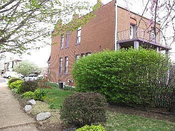 4th image of 5452 Southwest Ave