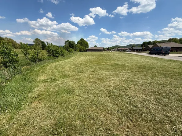 1524 Phyllis Dr, Berea, KY 40403