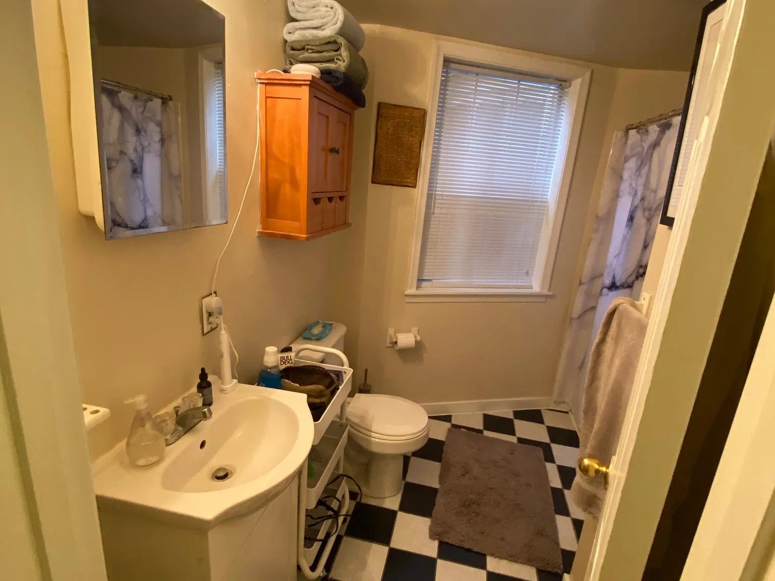 2 bed, 750 sqft, $1,495 — Photo 2