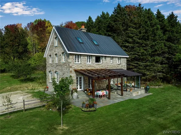 5383 Bryant Hill Rd, Ellicottville, NY 14731
