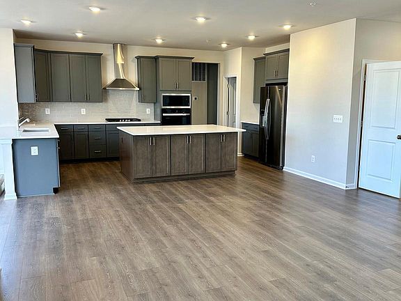 2nd image of 10033 Selkie Ln