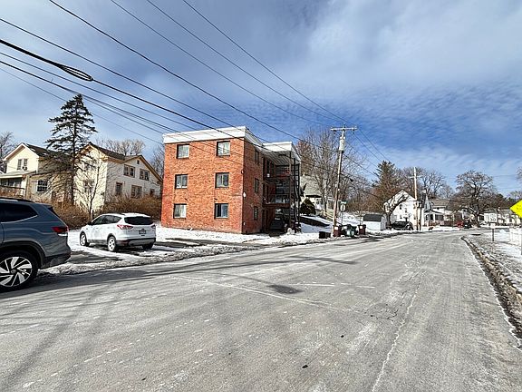 5th image of 6631 Chester Ave #4