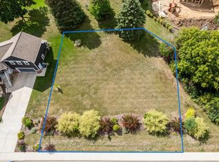 1050 Lake St, Baraboo, WI 53913