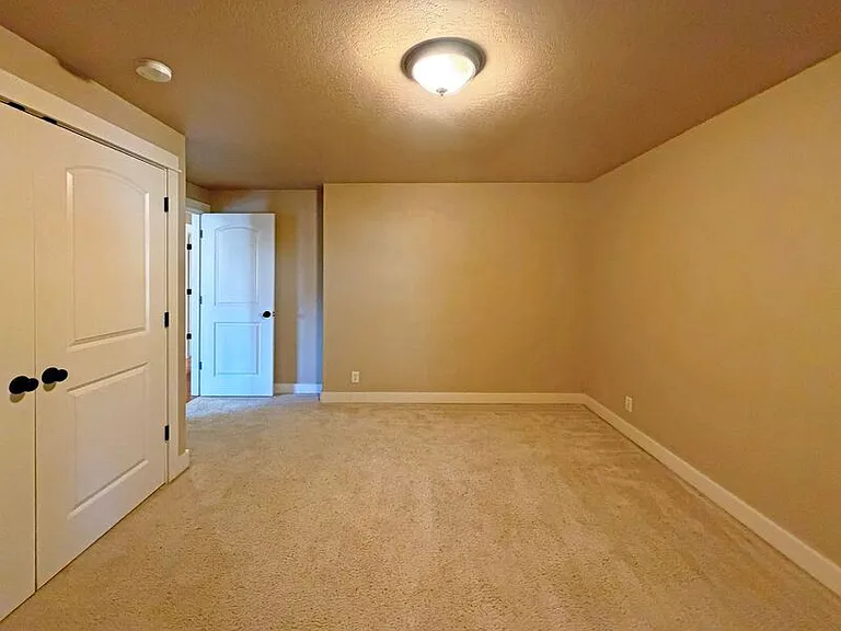 1434 Leaf Ln — Photo 20