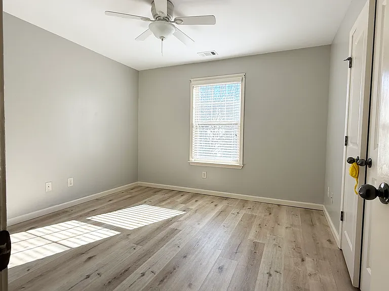 785 Village Field Ct — Photo 14