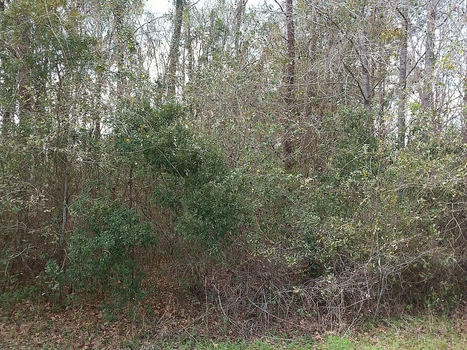 2nd image of 384 SW Deanna Ter