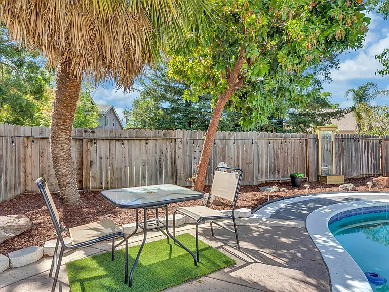 8024 Caymus Dr — Photo 14