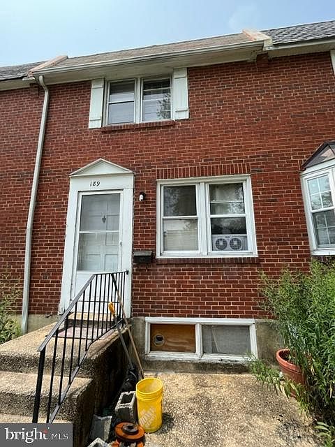 1st image of 189 Madison Dr