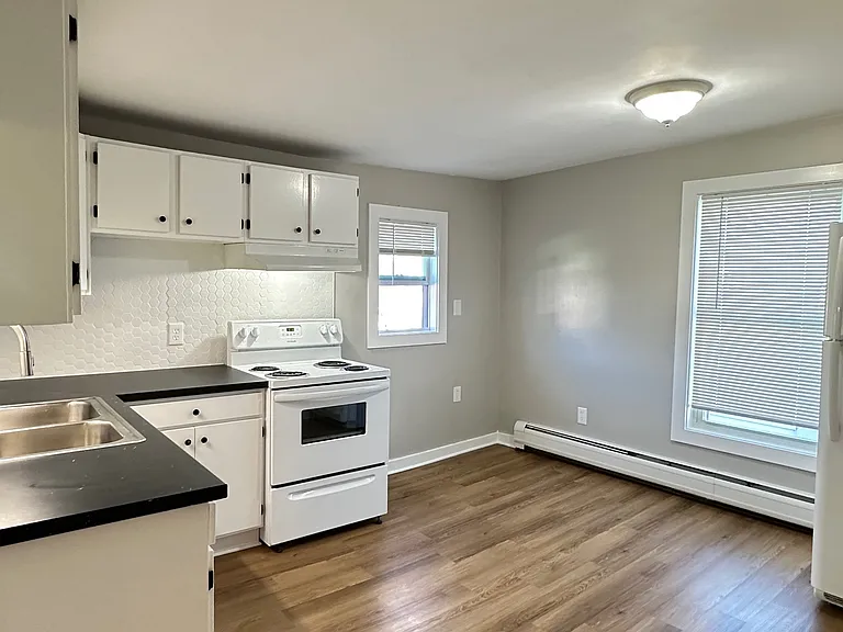 23 River St #3 — Photo 9