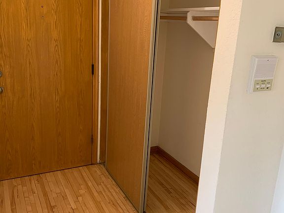 2nd image of 859 Saint Paul Ave APT 6