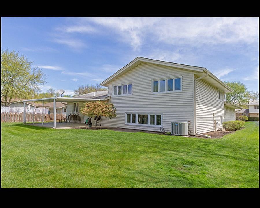 2nd image of 234 Samoset Ln