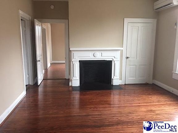 3rd image of 113 E Home Ave