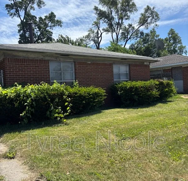 12930 Southfield Service Dr — Photo 1