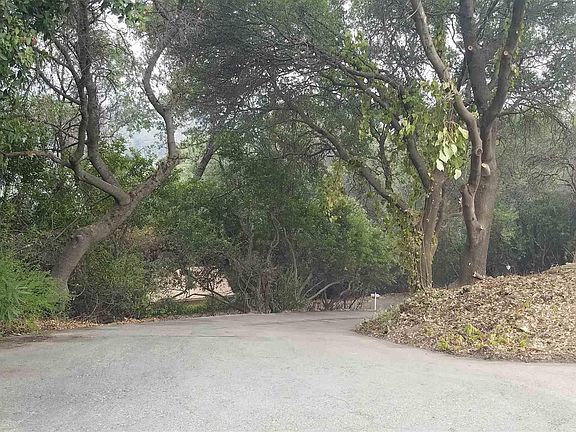 4th image of 20582 Eureka Dr