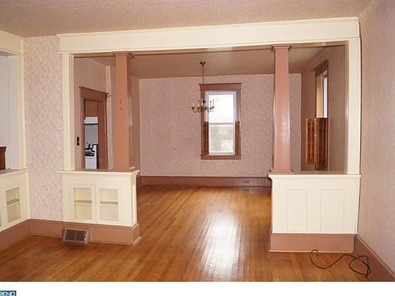4th image of 116 N Walnut St